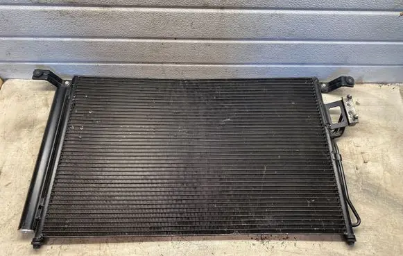 Hyundai Santa Fe A/C cooling radiator (condenser) 20161229
