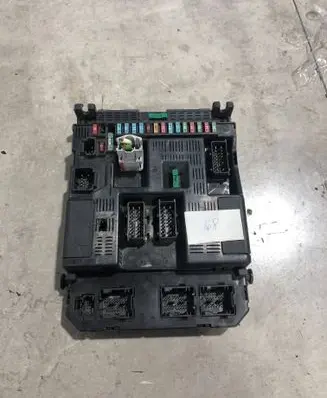 Peugeot 307 Comfort/convenience module 9636760580C 9641079580