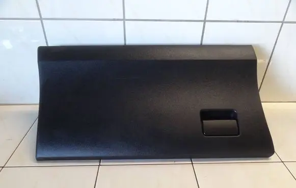 Toyota Verso-S Glove box central console 55551-52190