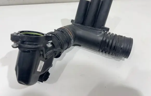 Volkswagen Caddy Exhaust gas pipe 04E129656R 200981 029828