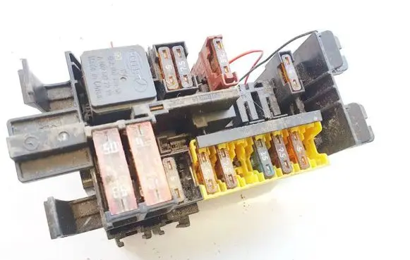 Mercedes-Benz C W205 Fuse box set a2059067200 1549025544