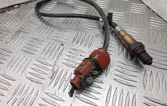 Ford Focus Lambda probe sensor F1FA9Y460CA 0258017468