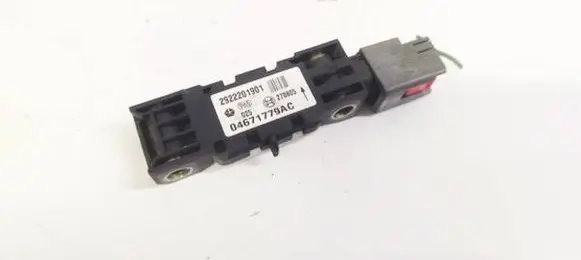 Chrysler 300 - 300C Airbag deployment crash/impact sensor 04671779AC 2922201901