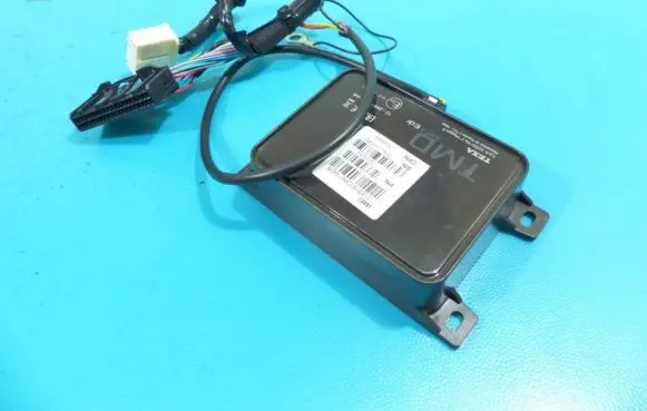 Toyota Avensis T270 Central body control module 3906689 IMPRK1199343
