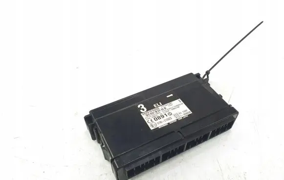 Subaru Impreza II Central body control module 97RI-010625