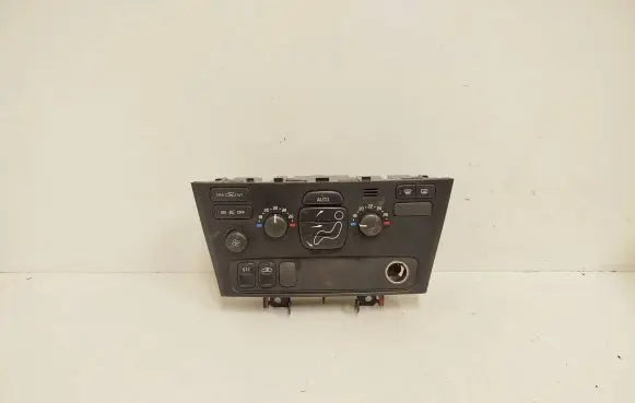 Volvo V70 Climate control unit