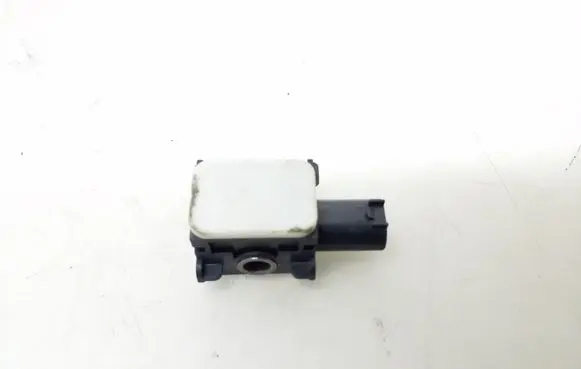 Mercedes-Benz ML W164 Airbag deployment crash/impact sensor A0038202826