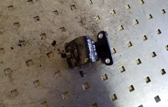 Volkswagen Polo IV 9N3 Tailgate/trunk/boot hinge