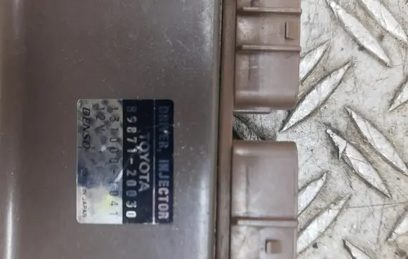 Toyota Corolla E120 E130 Fuel injection control unit/module 