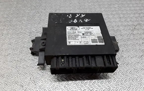 Ford Focus Comfort/convenience module 98AG15K600DB 5WK47230B