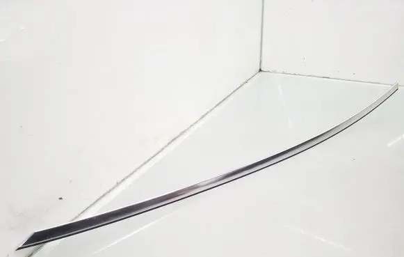 Mercedes-Benz E A207 Front door glass trim molding A2076730883