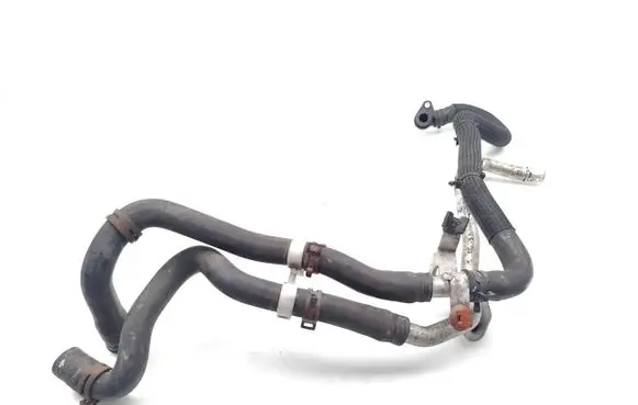 Land Rover Discovery Sport Engine coolant pipe/hose G4D318B402BA