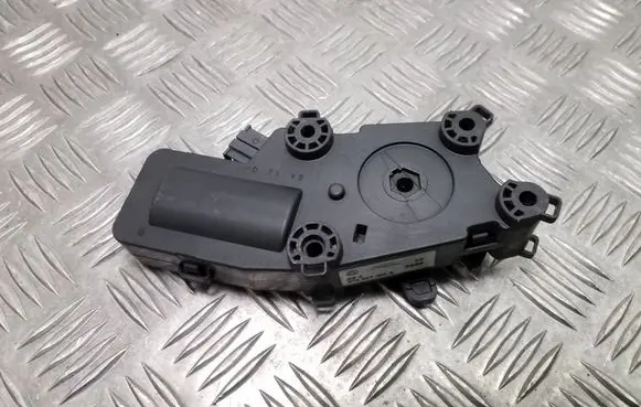 Skoda Superb B6 (3T) Tailgate/trunk/boot lock/catch/latch 3T0827300B