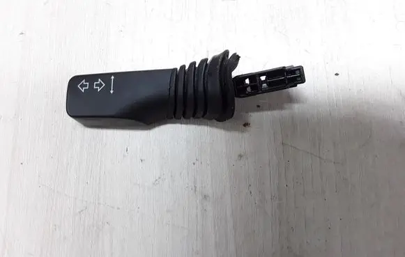 Opel Zafira B Indicator stalk 24445280