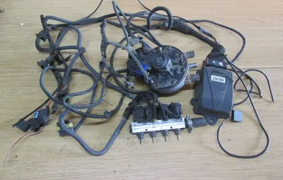 Audi A6 S6 C5 4B LP gas control unit module 67R013787 110R004297