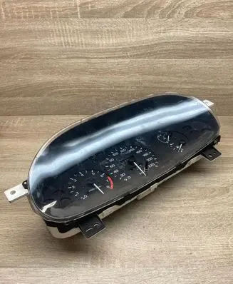 Mazda 323 F Speedometer (instrument cluster) BC5FC