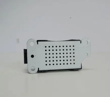 Volkswagen Golf VII Aerial antenna amplifier 5M0035570B