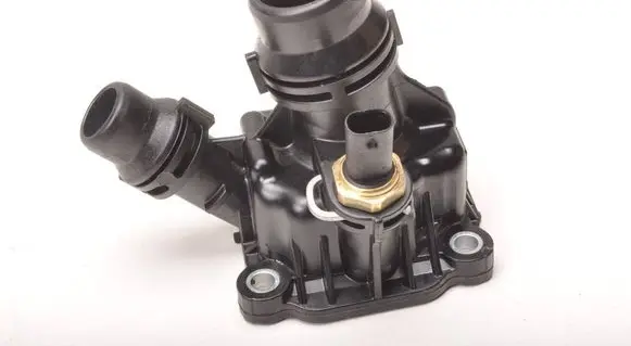 Volvo XC40 Thermostat housing 32441375