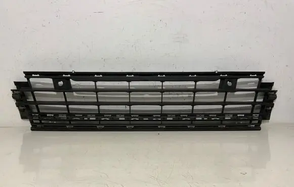 Volkswagen Golf VIII Front bumper lower grill 5H0853677F