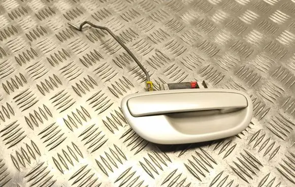 Subaru Legacy Front door exterior handle 
