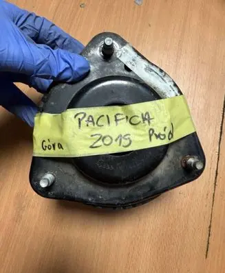 Chrysler Pacifica Front upper strut mount 68369289aa