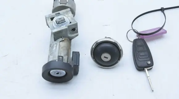 Ford Transit Custom Ignition lock 882476A