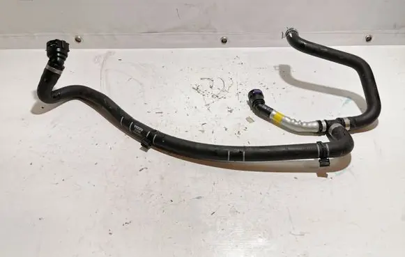 Volvo V60 Engine coolant pipe/hose 31319852
