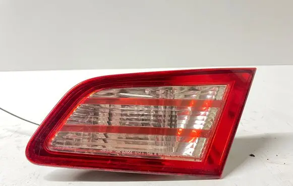 Infiniti G35 Tailgate rear/tail lights