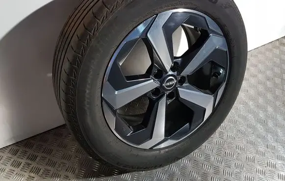 Nissan Qashqai J12 R18 alloy rim 403006UA4J 403006UA5A
