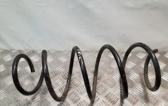 Mercedes-Benz E W212 Front coil spring
