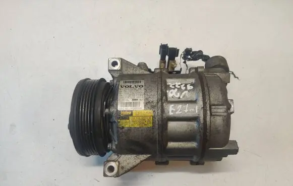 Volvo V70 Air conditioning (A/C) compressor (pump) 31250519