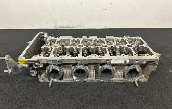 Mini Clubman F54 Engine head 211752101 F2775837