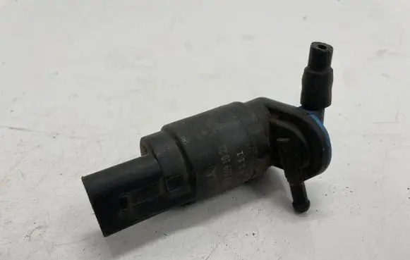 Opel Astra J Windscreen/windshield washer pump