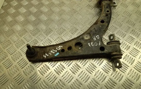 Front lower control arm/wishbone