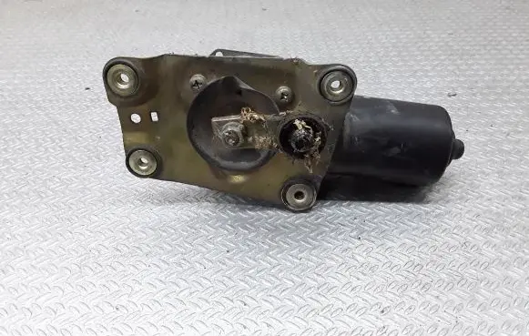 Opel Frontera B Wiper motor