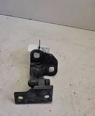 BMW 7 E65 E66 Rear door lower hinge 7017817