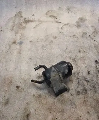 Mitsubishi Pajero Power steering fluid tank/reservoir