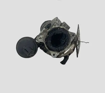 Volkswagen Golf IV EGR valve 038129637