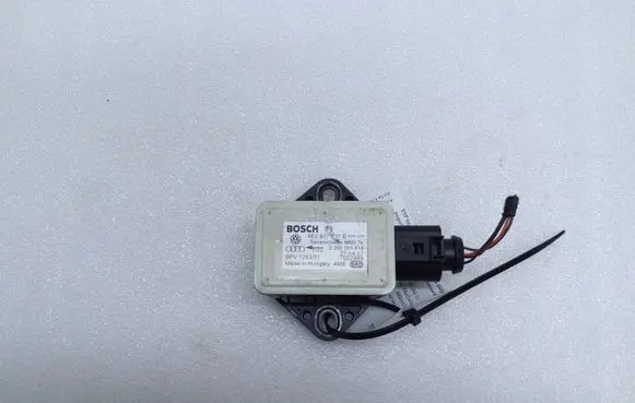 Audi A6 S6 C6 4F ESP acceleration yaw rate sensor 8E0907637B 0265005618
