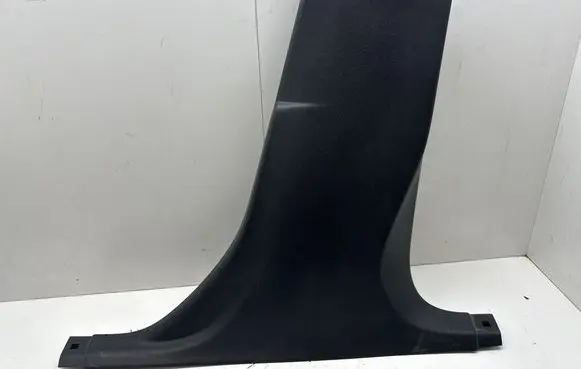 Volvo V40 (B) pillar trim (bottom) 31102352