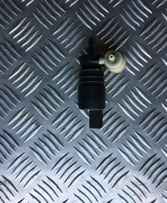 Audi A4 S4 B7 8E 8H Windscreen/windshield washer pump 1T0955651A 1T0955651