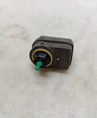 Renault Scenic I Headlight level adjustment motor 7700840141 Q7700840141 07700840141