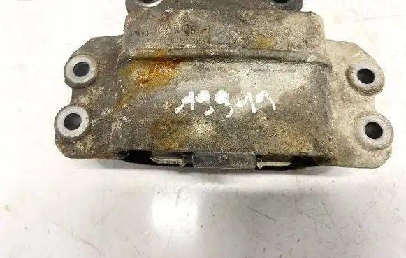 Ford Mondeo MK IV Engine mount bracket 1k0199555