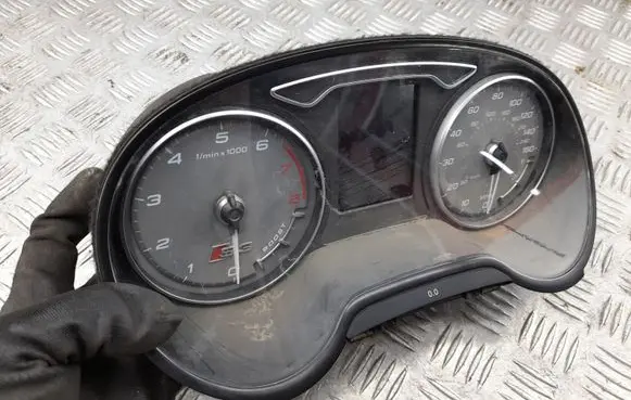 Audi A3 S3 8V Speedometer (instrument cluster) 8V0920970S