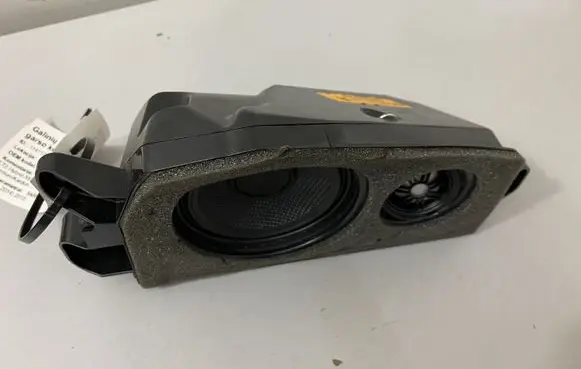 BMW X6 E71 Rear door speaker 9211049