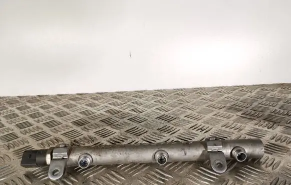 Jeep Grand Cherokee (WK) Fuel main line pipe A6420700495004