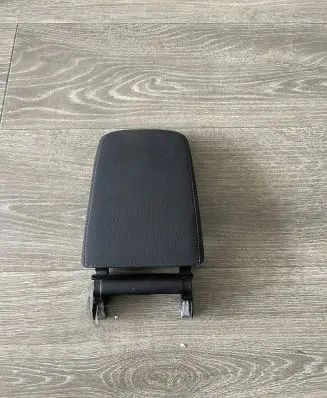 Volkswagen Golf VII Armrest AFSF