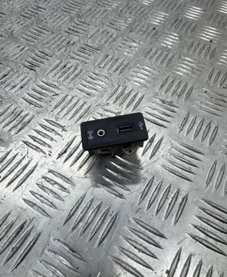 USB socket connector