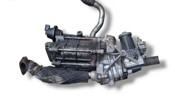Land Rover Discovery 4 - LR4 EGR valve 9X2Q9U438CA