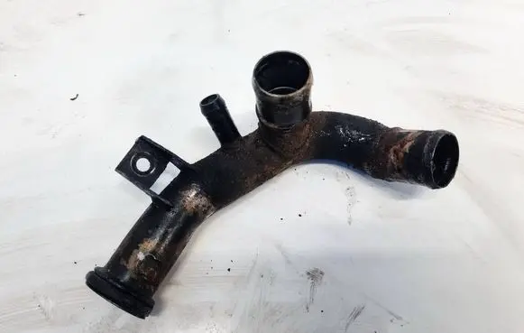 Hyundai Santa Fe Engine coolant pipe/hose 